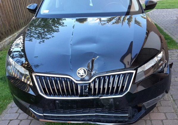 Skoda Superb cena 53000 przebieg: 134450, rok produkcji 2016 z Złocieniec małe 79